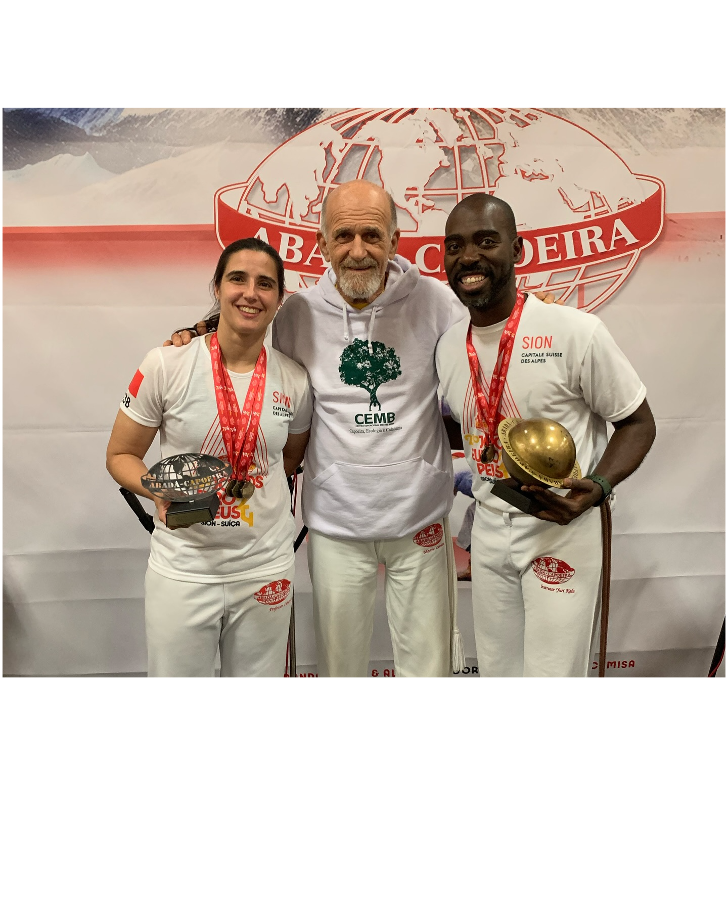 Quem dá as aulas no Espaço Bassula